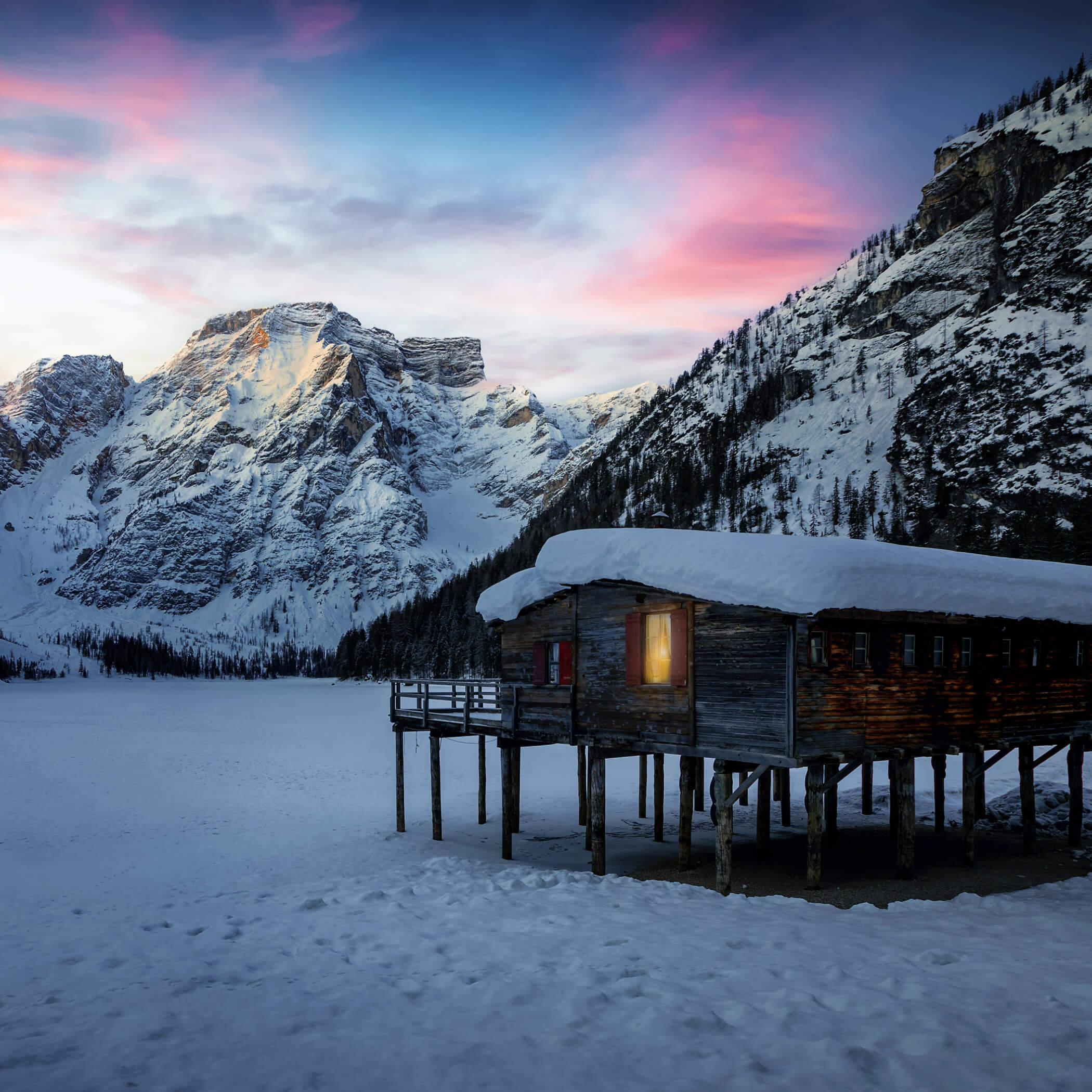 Bergweihnacht am Pragser Wildsee