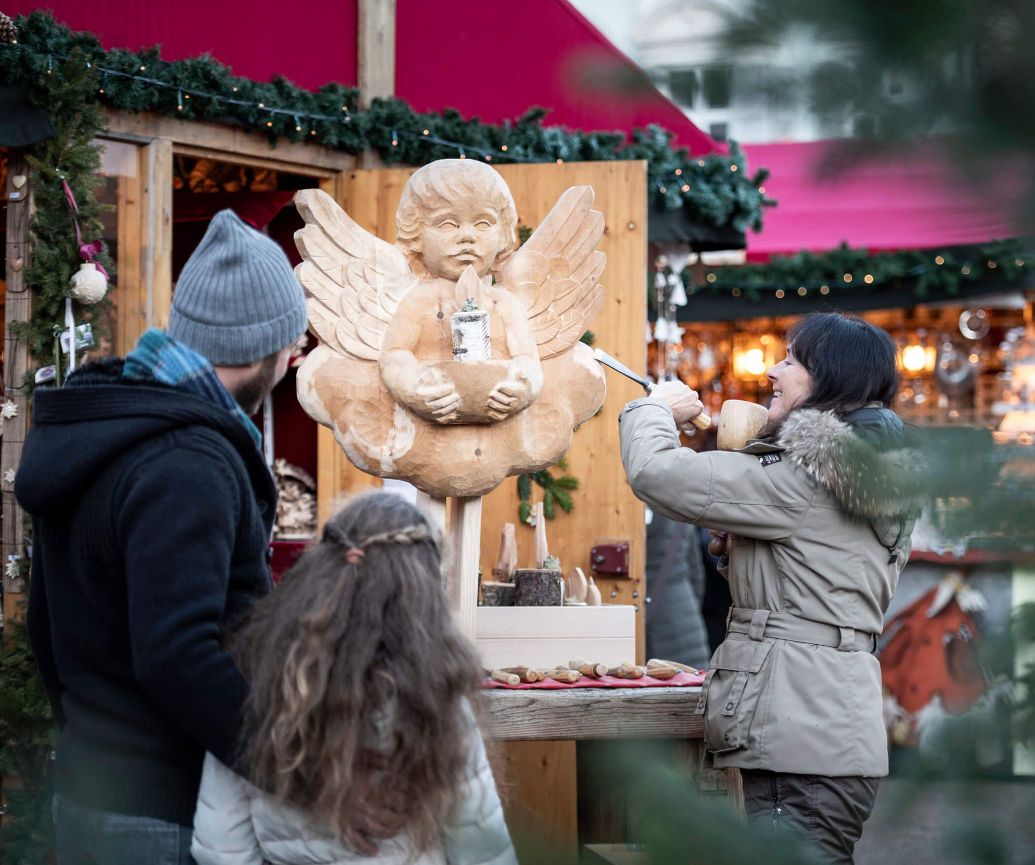 Schnitzen - Bozner Weihnachtsmarkt